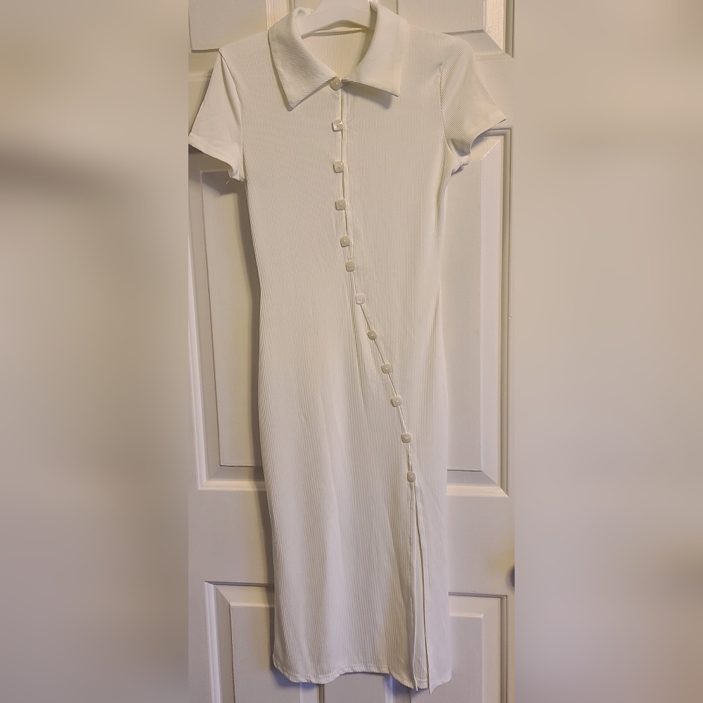 Cream Buttoned Sleeveless Sheath Midi Dress